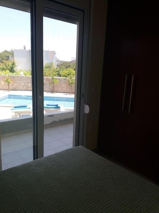 Greek Style Ground Floor Apartment & Pool Ialysos  Ngoại thất bức ảnh