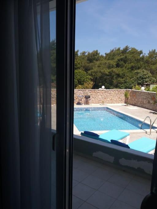 Greek Style Ground Floor Apartment & Pool Ialysos  Ngoại thất bức ảnh